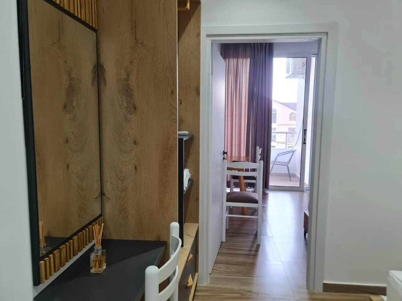 Laska Apartments Sarande