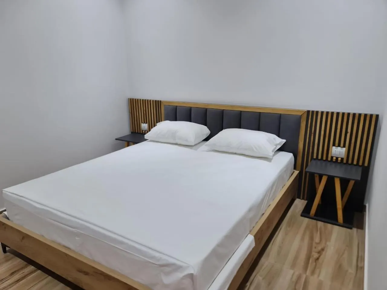 Laska Apartments Sarande Albania