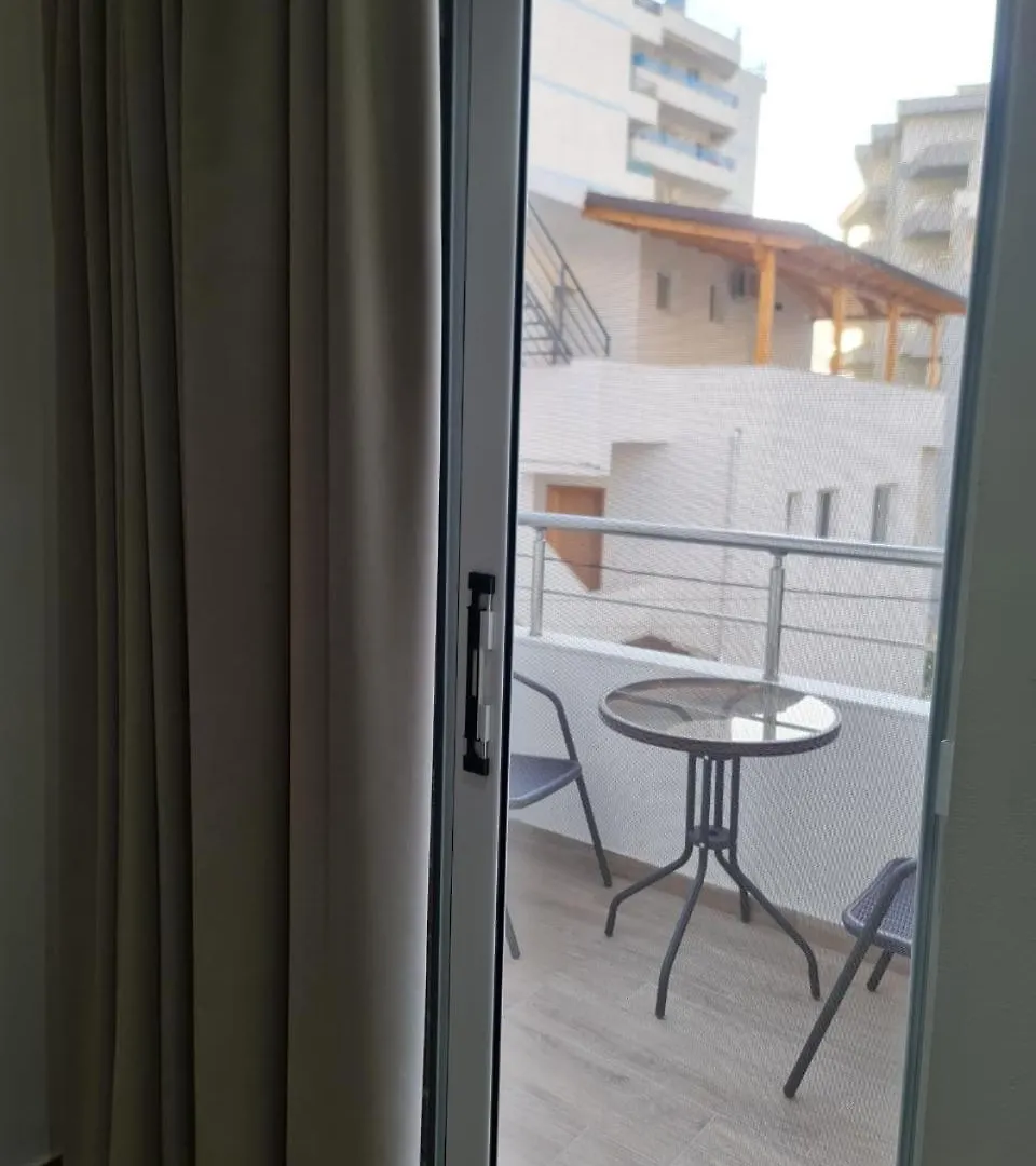 Laska Apartments Sarande