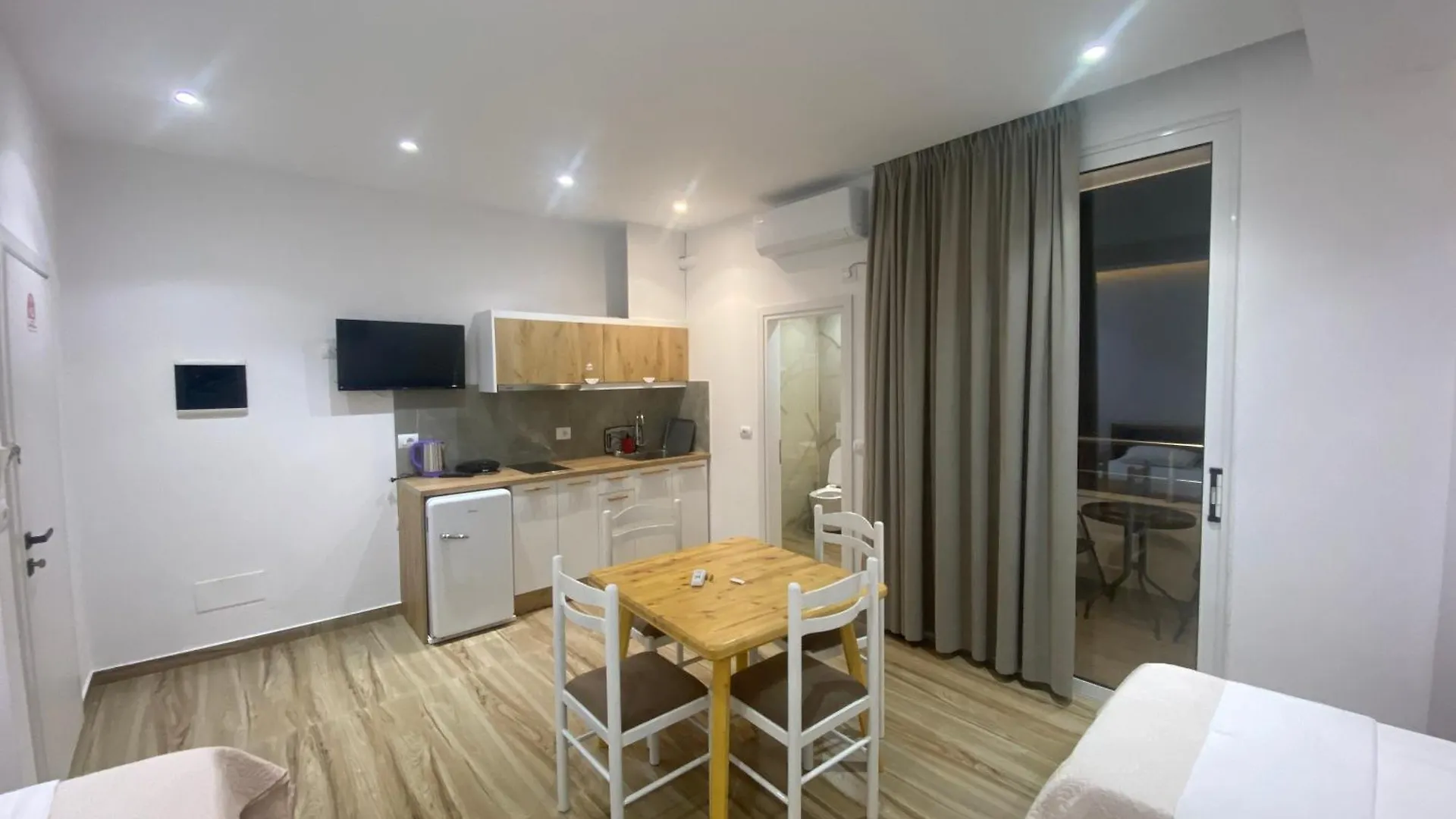 Laska Apartments Sarande Albania